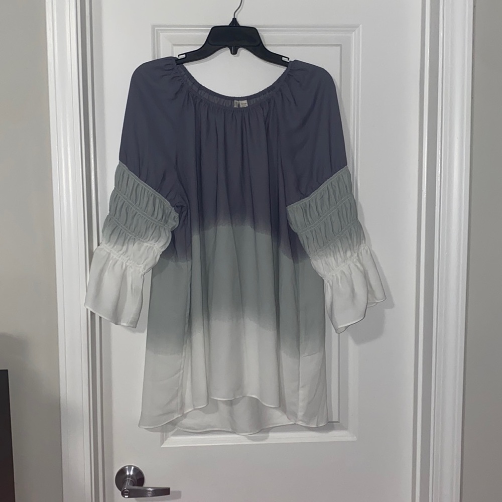 Cato Est. 1946 NWOT Size 14/16W Tri-Colored Flowy Blouse